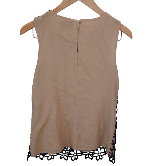 Lela Rose Neiman Marcus Black Flower Lace Overlay Sleeveless Tank Top Size XS - Picture 3 of 5